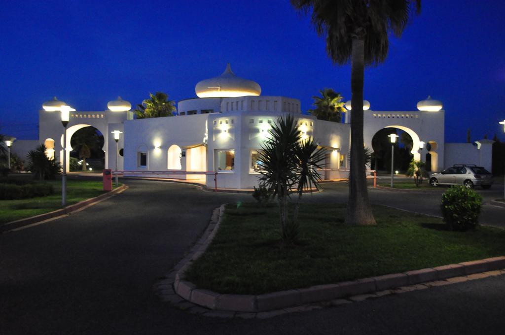 Hotel Alkalat Alcala de Guadaira Exterior photo